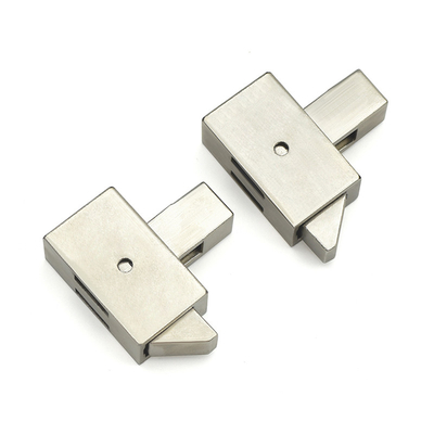 30*32 mm Lega di zinco Chiusura a stagno a carica di molla Bolt Spingere a chiudere Catch Toggle Chiusura