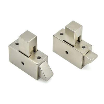 30*32 mm Lega di zinco Chiusura a stagno a carica di molla Bolt Spingere a chiudere Catch Toggle Chiusura