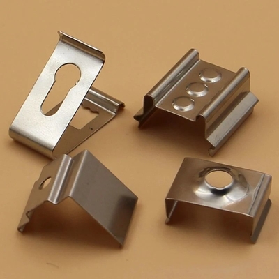 Prodotti di hardware di precisione in acciaio inossidabile a fornitura diretta con pinze metalliche personalizzate