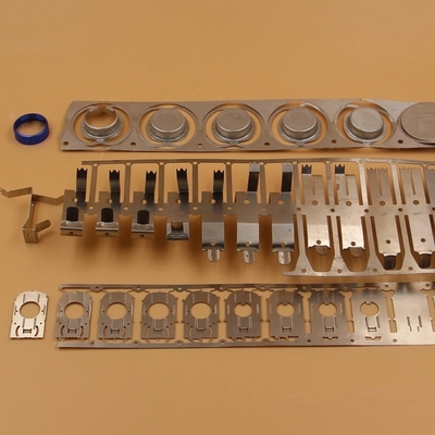 Processo di timbraggio metallico personalizzabile per apparecchiature XS-214-005