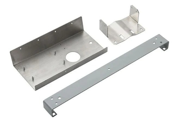 Processo di stampaggio di precisione per componenti hardware CNC OEM