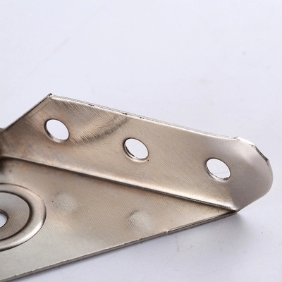 Processo di timbrazione di stainless steel cornice supporti per OEM CNC componenti hardware