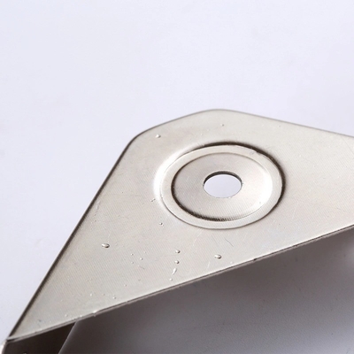 Processo di timbrazione di stainless steel cornice supporti per OEM CNC componenti hardware
