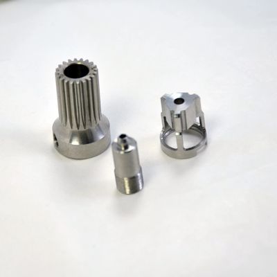 Parti e servizi di hardware OEM CNC stampaggio personalizzato in acciaio inossidabile per la lavorazione