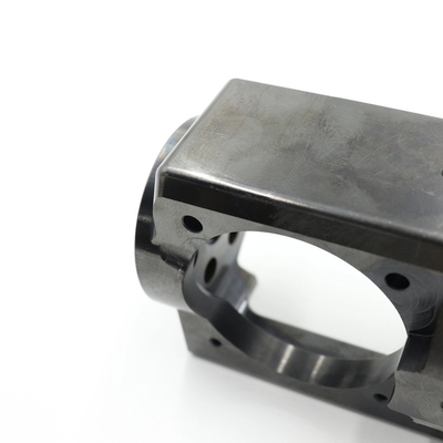 Fabbricazione di pezzi di ricambio per autoveicoli con materiale in acciaio inossidabile