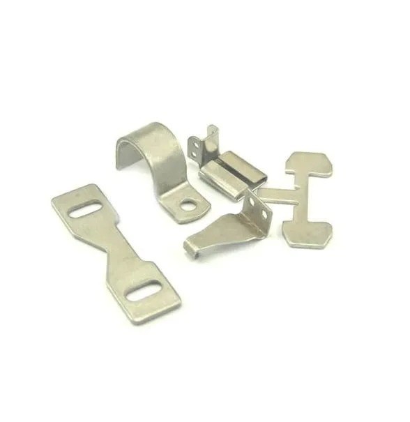 Componenti di metallo in lamiera elettronica personalizzati in acciaio inossidabile per stampaggio a stampo combinato