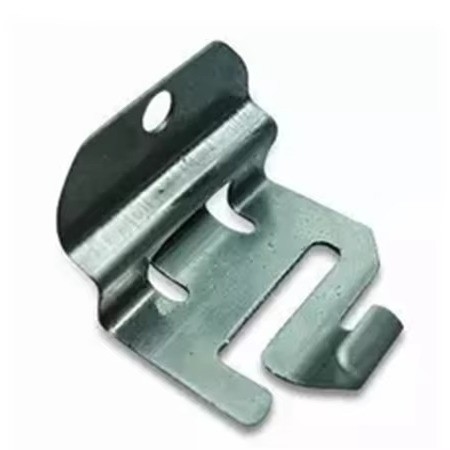 Prodotti di hardware di precisione in fabbrica Processo di stampaggio Clip di molla in acciaio inossidabile